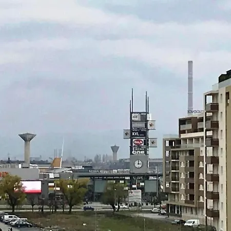 Апартаменти Coresi Avantagrden 35